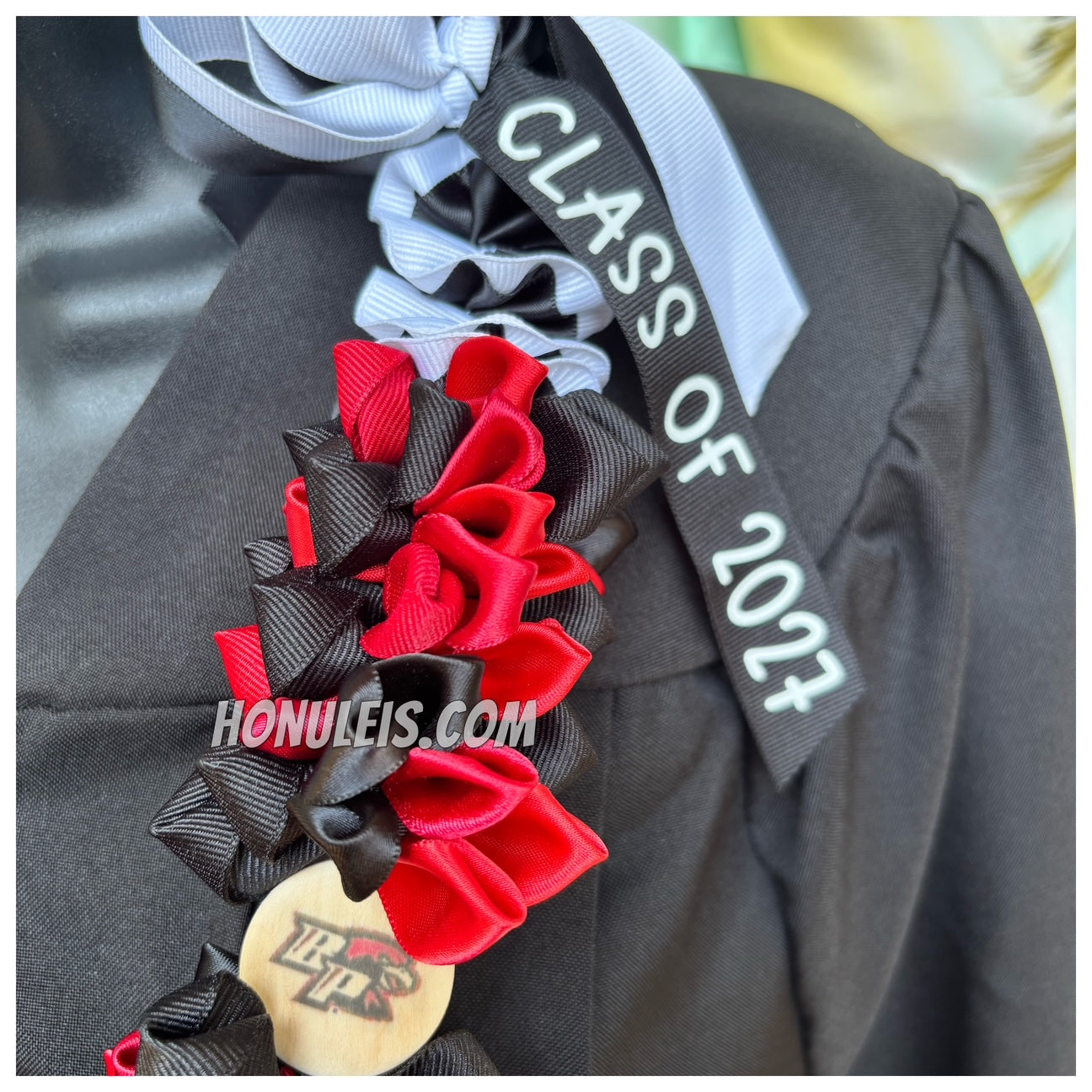 Petal Accent - Black & Red